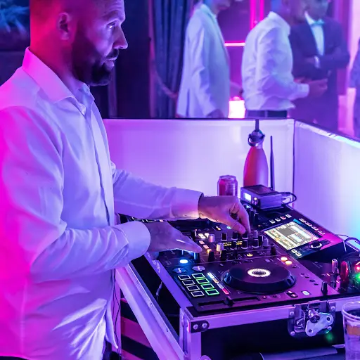 Chd Events - Dj Mariage et Entreprise, Bar À Vinyles & Photobooth