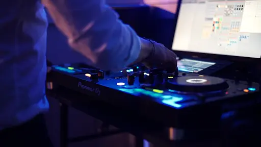 Dj Loic Lavilla