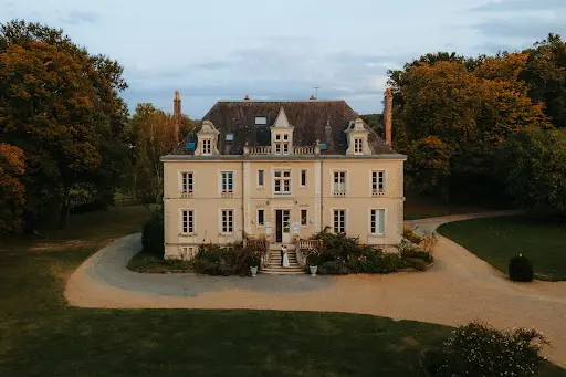 Domaine de Bel Air : Château de Bel Air : Mariages, Hôtel