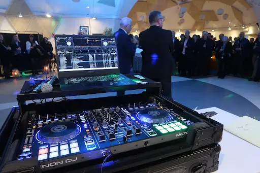 Wanadance - Dj Mariages et Événements d'Entreprise À Quimper Concarneau