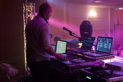 Au Rythme des Ondes – Agence Événementielle, Dj & Sonorisation en Hauts-de-france