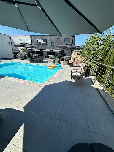 Mia Palace