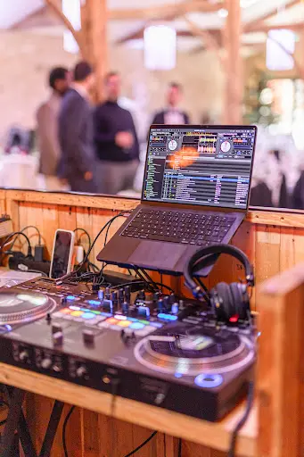 Tem Pow | Dj Mariage & Événements en Vendée (anciennement Rbe Event)