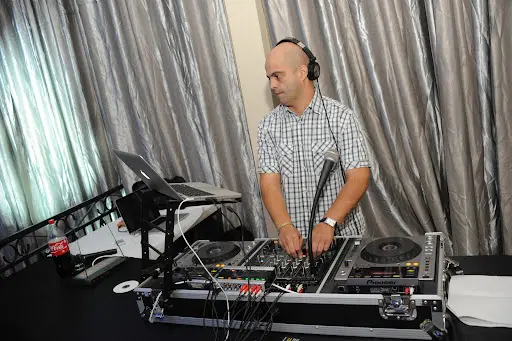Dj/location de Materiel 2l Evenements