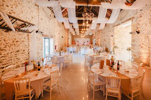 Salle de Réception/mariage/mauperthuis Event