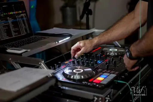Dj Enjoy-your-event