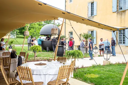 Chateau Lacoste: Gîte de Groupe et Salle Réception, Séminaires et Stages, Château Pour Mariages, Évènements, Gers, Occitanie