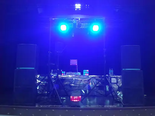 J Sound - Dj Généraliste - Animation - Sonorisation - Mariage - Anniversaire - Location Sono et Lumière