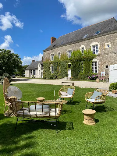 Château de la Garnison : Chambres D’hôtes, Mariages, Anniversaires & Séminaires À la Campagne