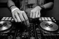 Dj Raphael T. Animation : Soirées, Mariages, Anniversaires. Var, Bouches-du-rhône