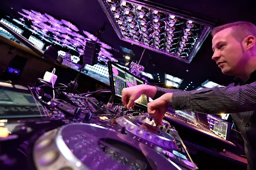 Steve Gerolt / Dj et Officiant de Cérémonie Laïque
