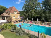 Domaine de Landrevie : Location Gîtes Avec Piscines , Court de Tennis en Dordogne, Périgord Noir & Lieu de Réception Mariage