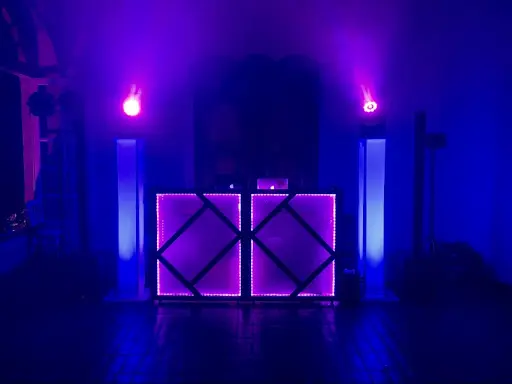 Anim et Vous Dj - Animation, Mariages - Location Photobooth