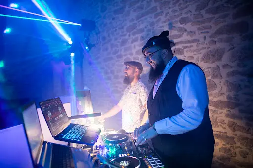 Barb N Zik Dj & Animateurs