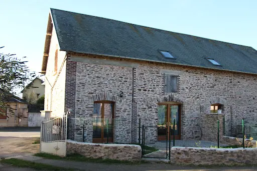 La Ferme de la Baconnerie: 4 Gîtes de Caractère et 1 Salle de Réception