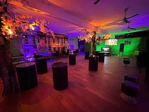 Le Speakeasy