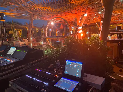 Clawdia Dj