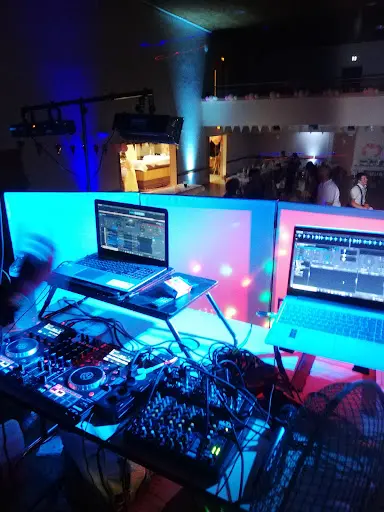 Dj J-luc